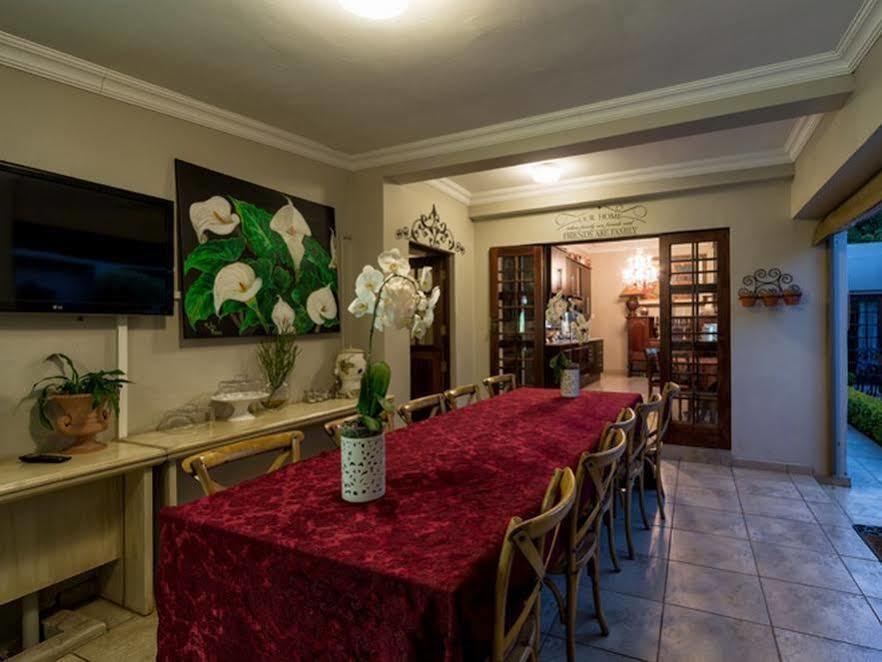 12 On Brecher Pretoria-Noord Εξωτερικό φωτογραφία